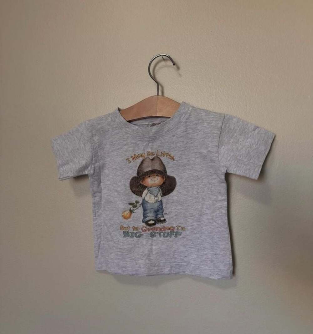 Vintage "Grandma Thinks I'm Big Stuff" T-shirt